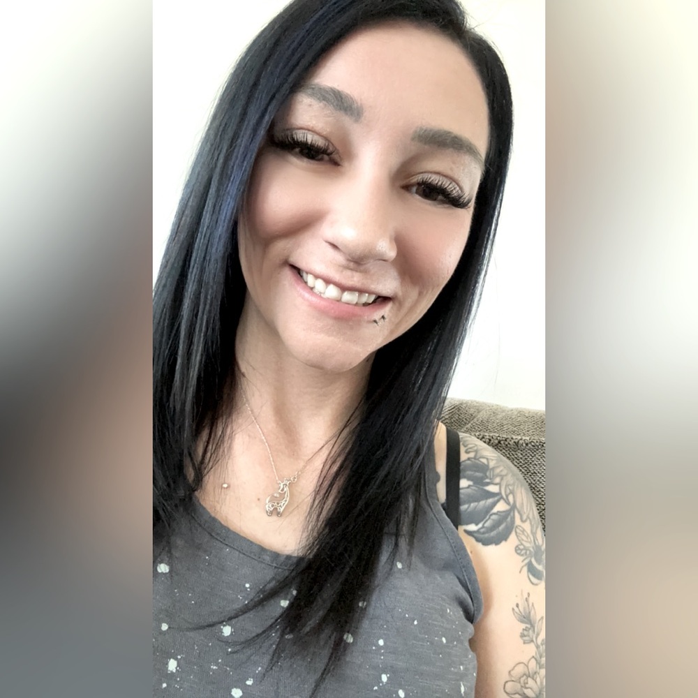 Meet your Posher, Lacey